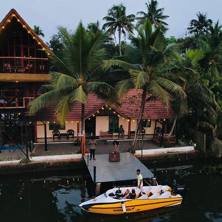 Tulsi Kayal Retreat Apartment Champakulam Ngoại thất bức ảnh