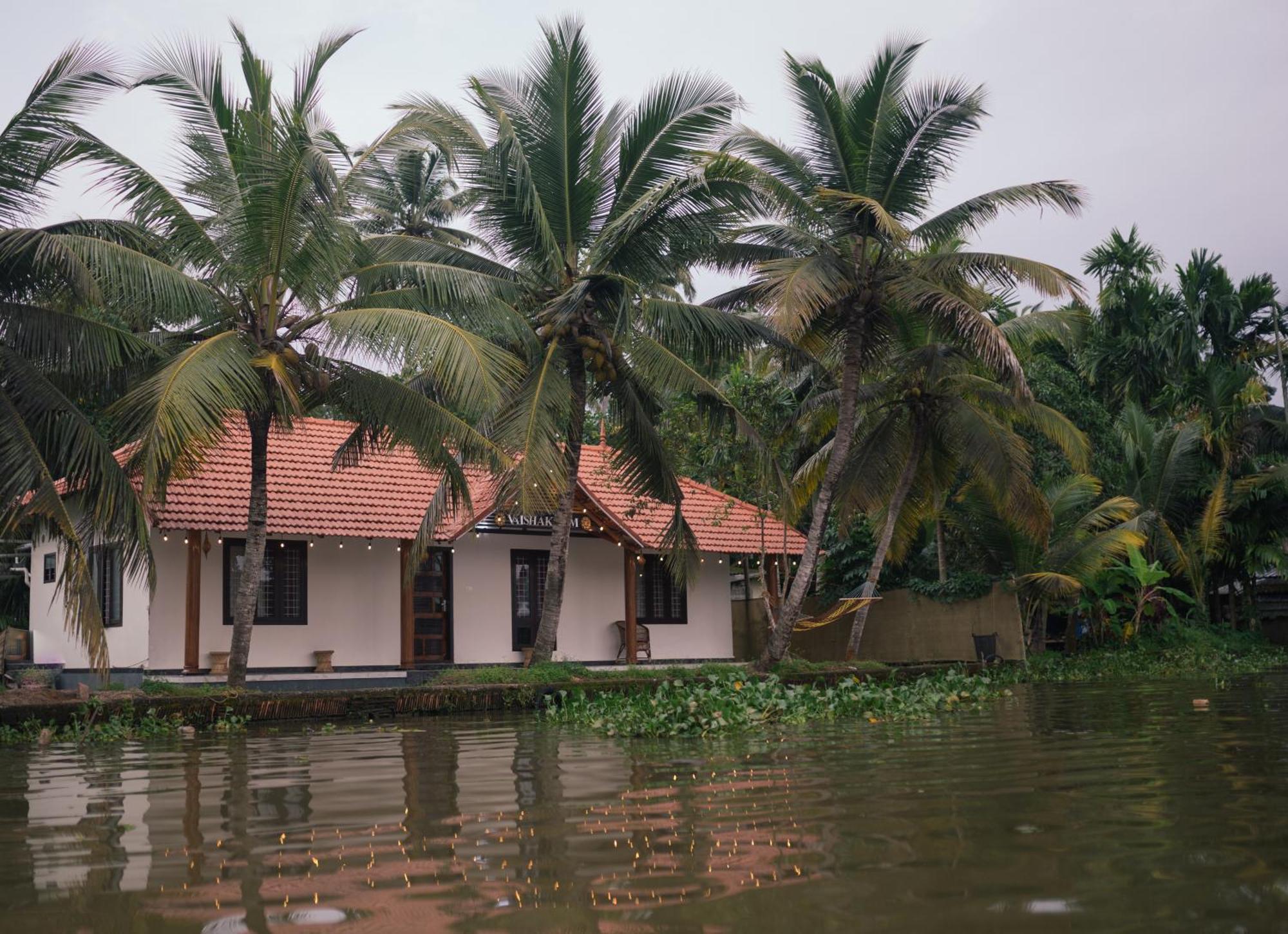 Tulsi Kayal Retreat Apartment Champakulam Ngoại thất bức ảnh