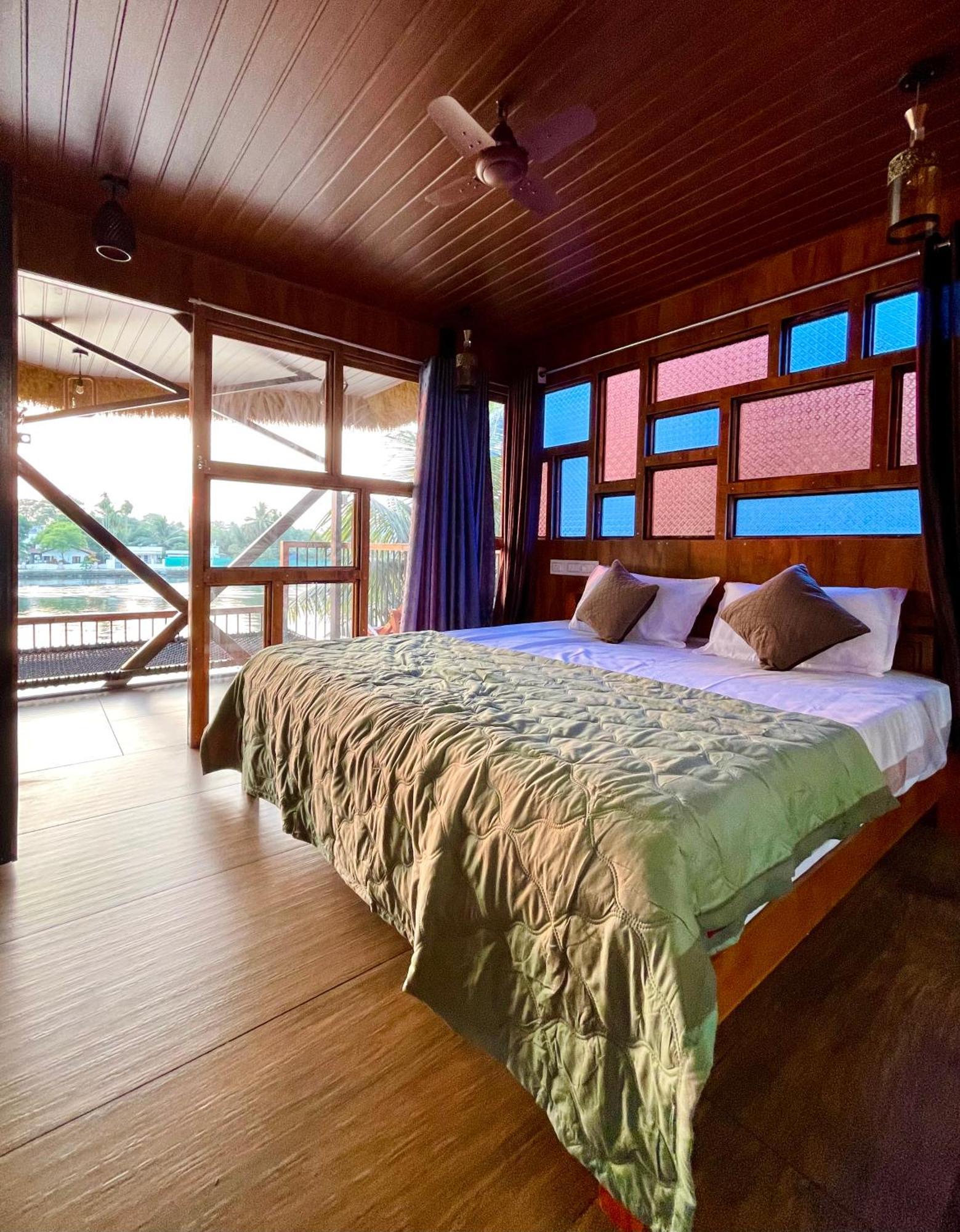 Tulsi Kayal Retreat Apartment Champakulam Ngoại thất bức ảnh