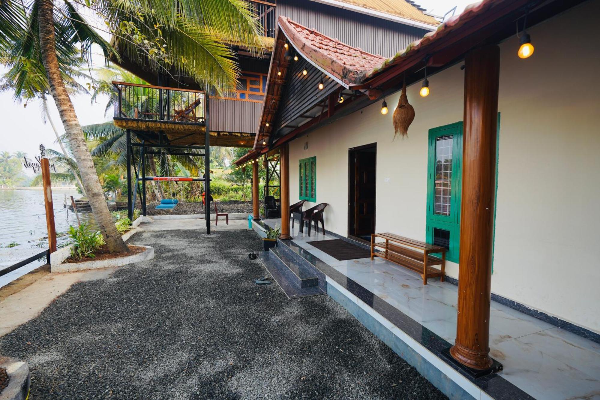 Tulsi Kayal Retreat Apartment Champakulam Ngoại thất bức ảnh