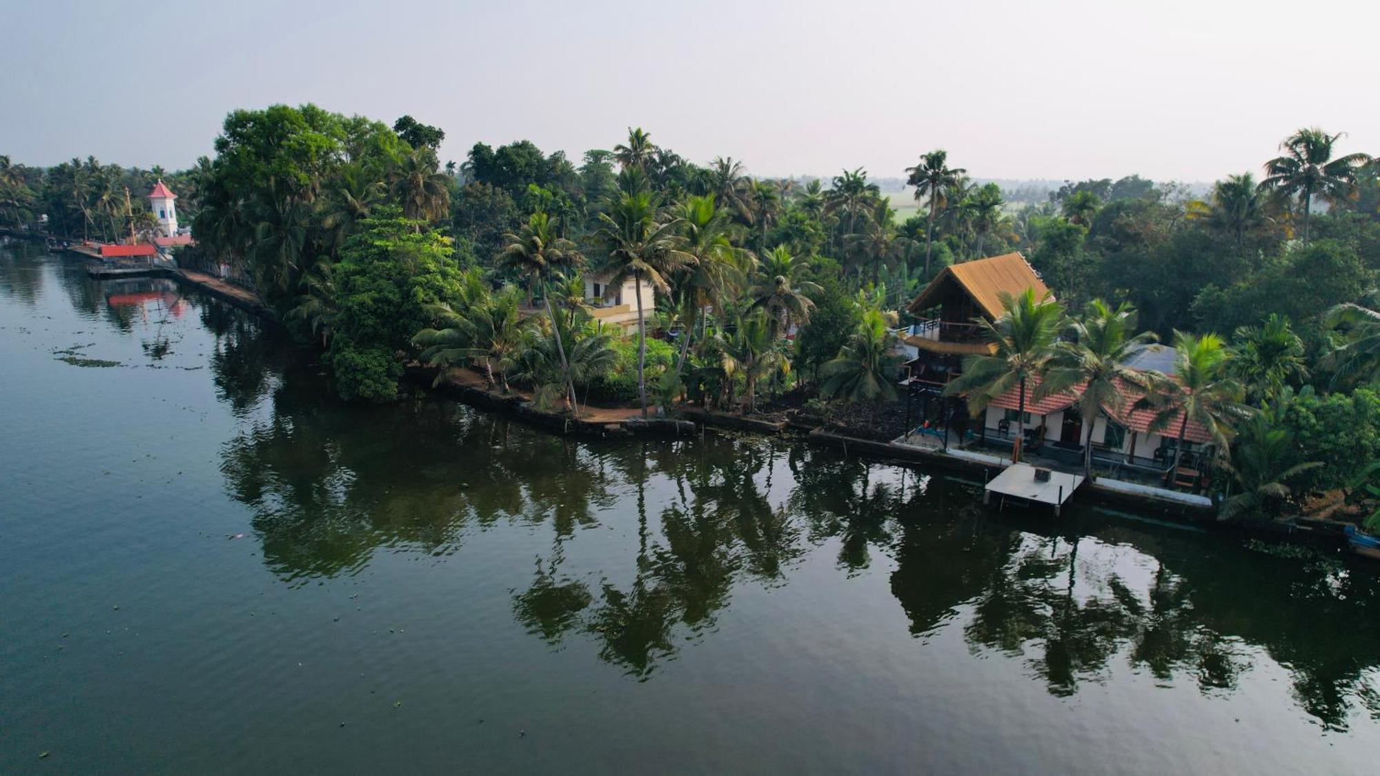 Tulsi Kayal Retreat Apartment Champakulam Ngoại thất bức ảnh